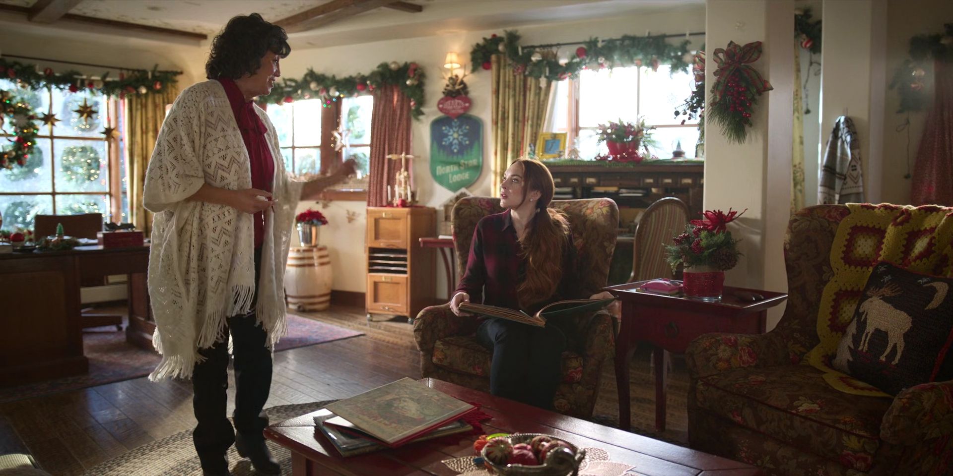 2022-FallingforChristmas-1549.jpg