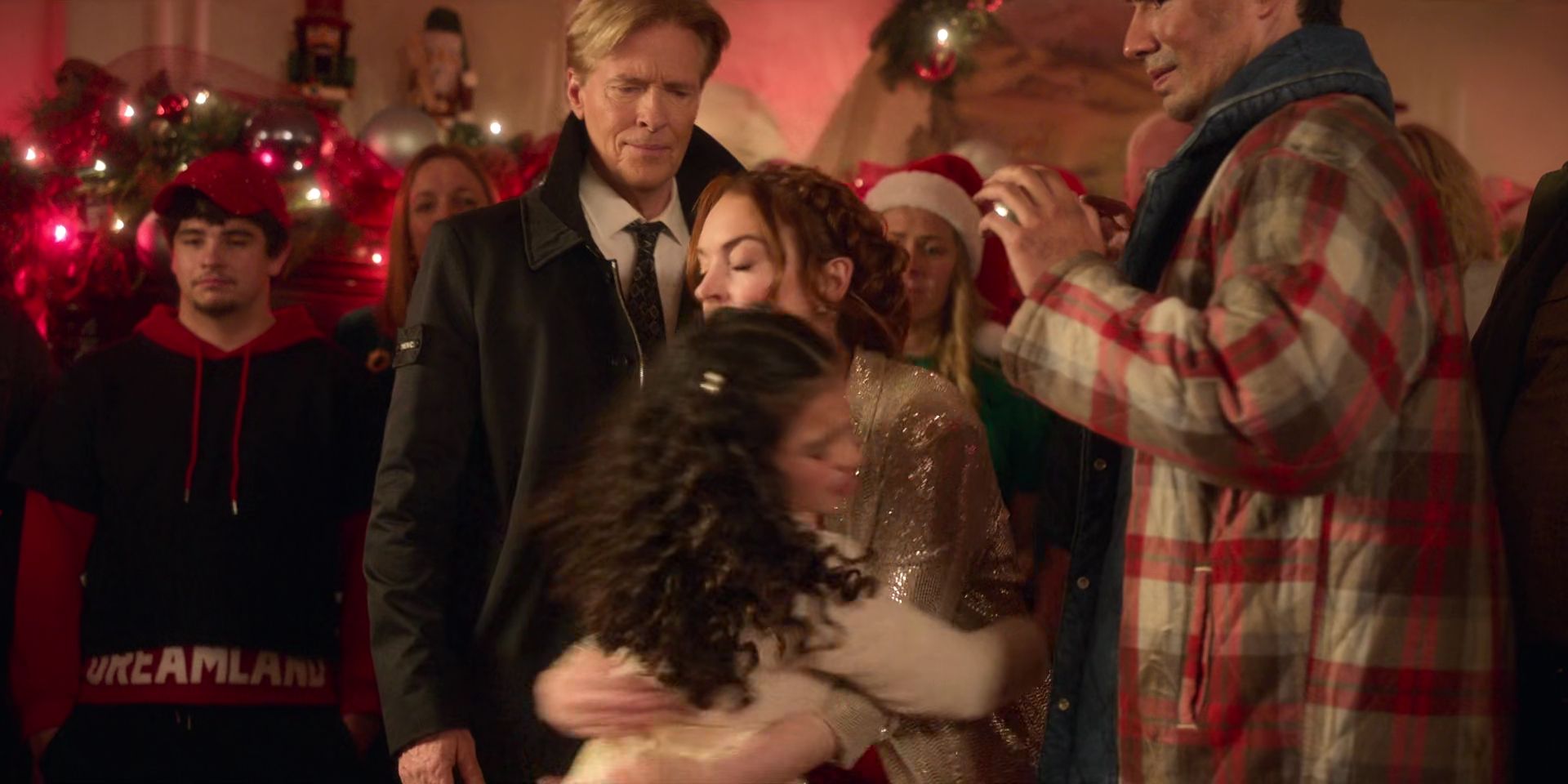2022-FallingforChristmas-2212.jpg