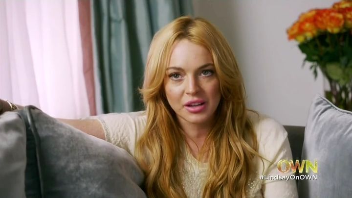 Lindsay-S01E01-0222.jpg