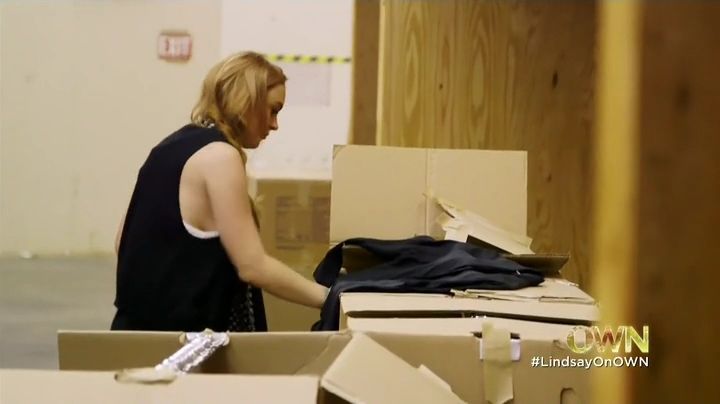 Lindsay-S01E01-0252.jpg