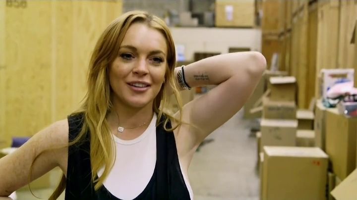 Lindsay-S01E01-0291.jpg