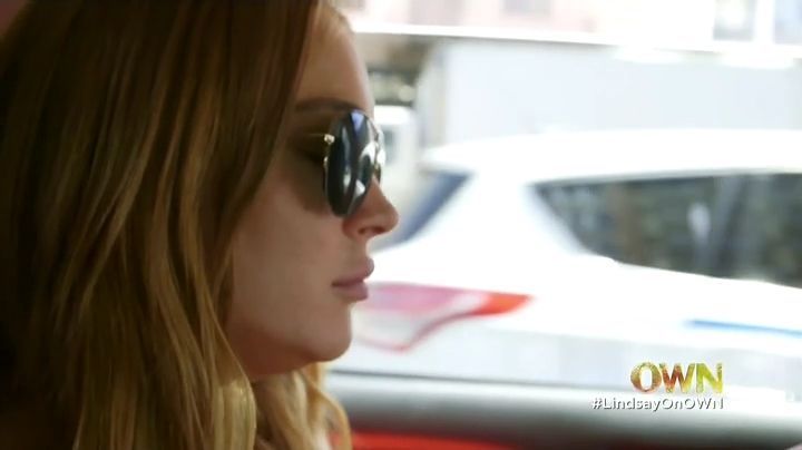 Lindsay-S01E01-0308.jpg