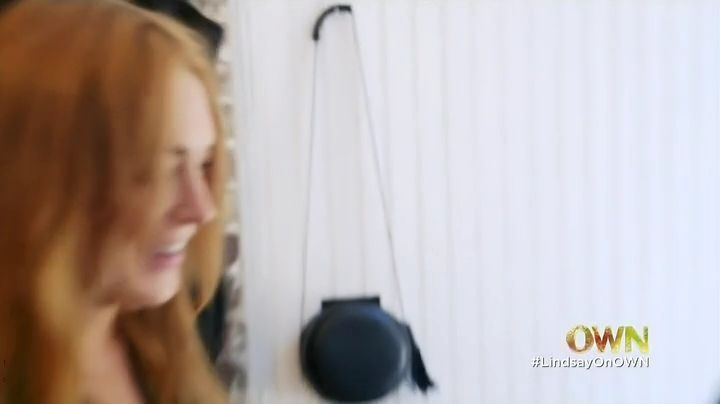 Lindsay-S01E01-0409.jpg