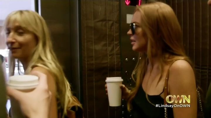 Lindsay-S01E01-0442.jpg