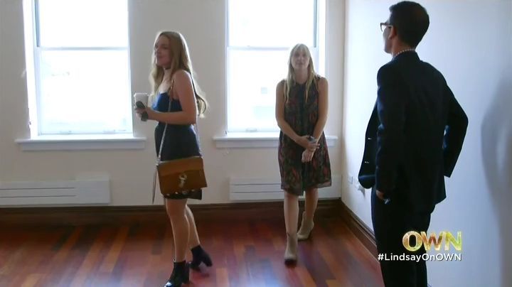 Lindsay-S01E01-0445.jpg