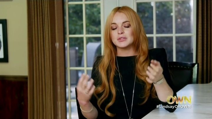 Lindsay-S01E01-0467.jpg