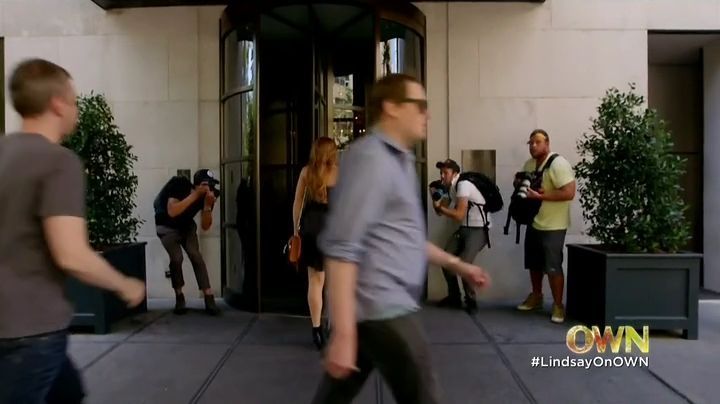 Lindsay-S01E01-0478.jpg