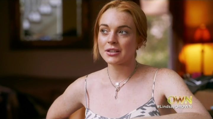 Lindsay-S01E01-0489.jpg