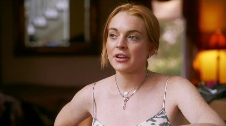 Lindsay-S01E01-0490.jpg