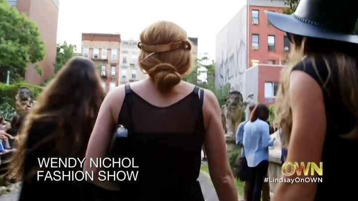 Lindsay-S01E01-1029.jpg