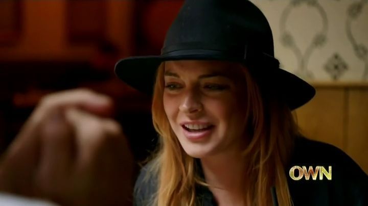 Lindsay-S01E02-0275.jpg