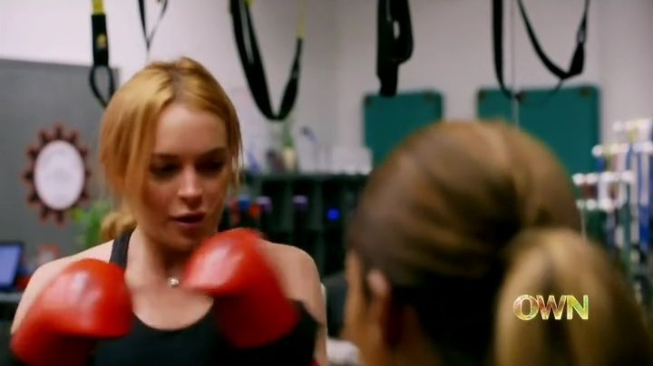 Lindsay-S01E02-0964.jpg