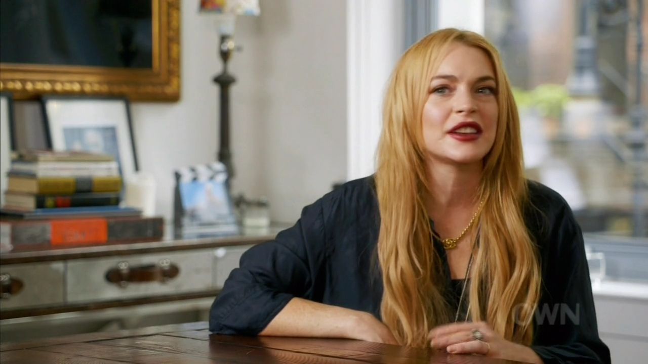 Lindsay-S01E03-0216.jpg