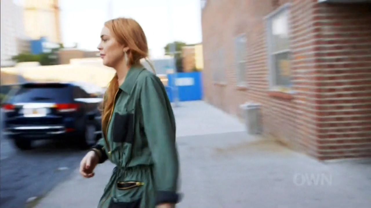 Lindsay-S01E03-0602.jpg