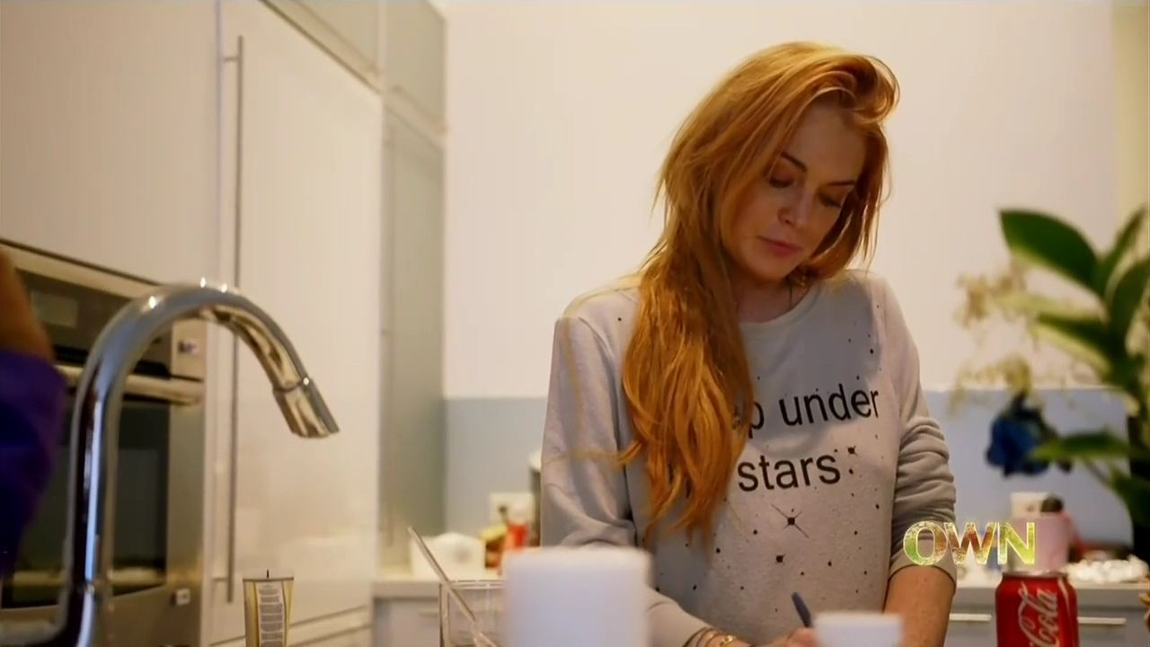 Lindsay-S01E05-174.jpg