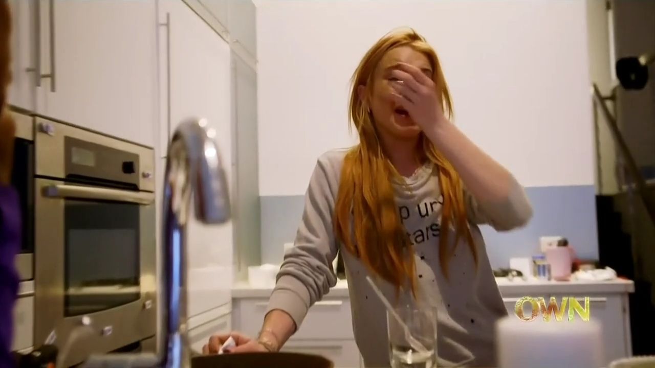 Lindsay-S01E05-236.jpg