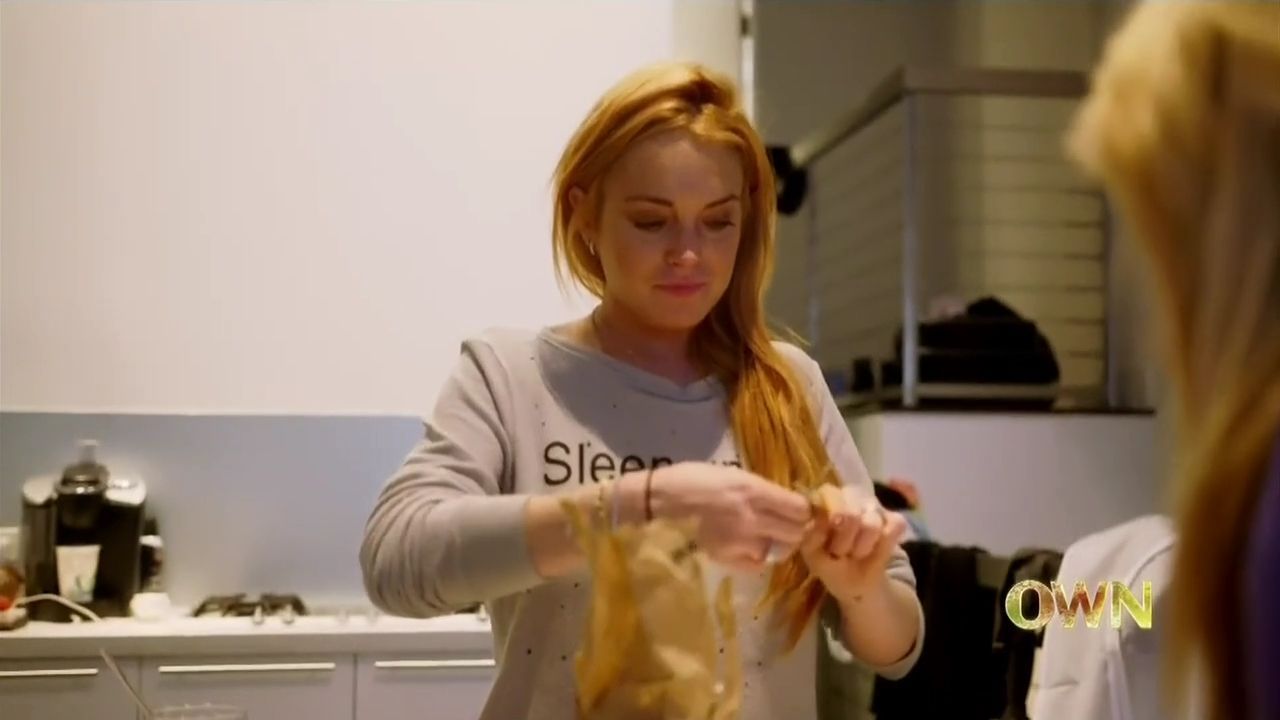 Lindsay-S01E05-284.jpg