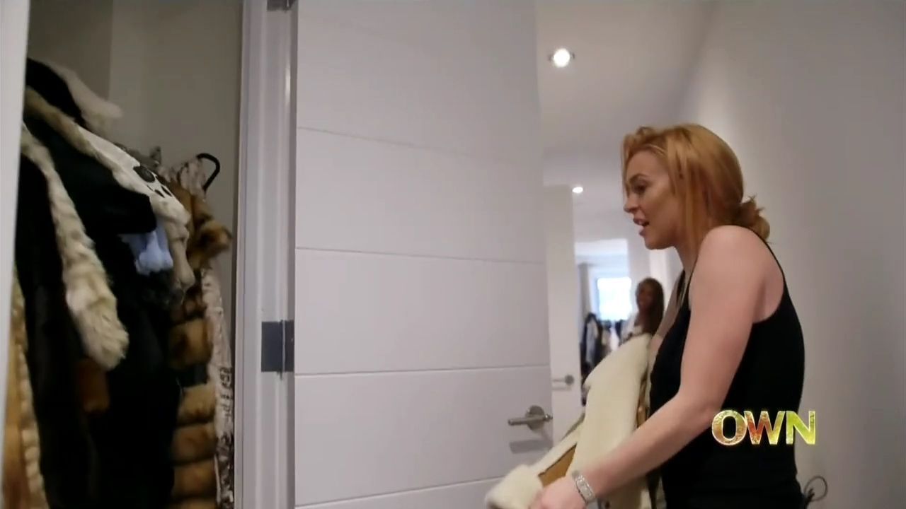 Lindsay-S01E05-301.jpg