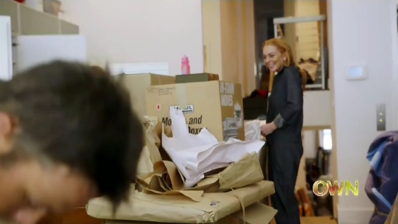 Lindsay-S01E05-439.jpg