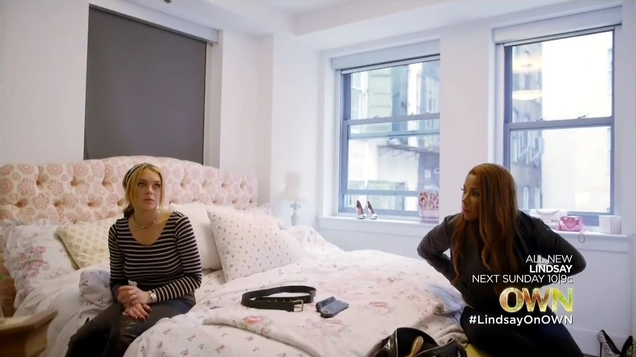 Lindsay-S01E05-548.jpg