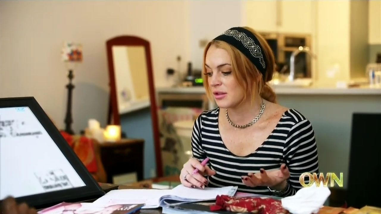 Lindsay-S01E05-571.jpg