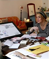 Lindsay-S01E05-713.jpg