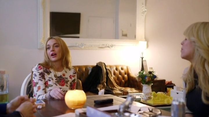 Lindsay-S01E06-303.jpg