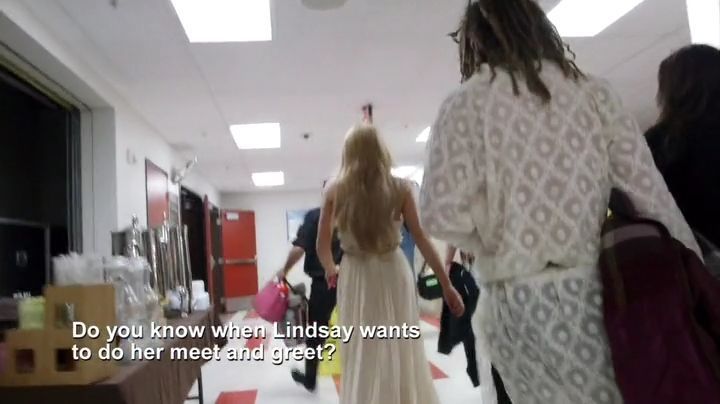 Lindsay-S01E06-342.jpg
