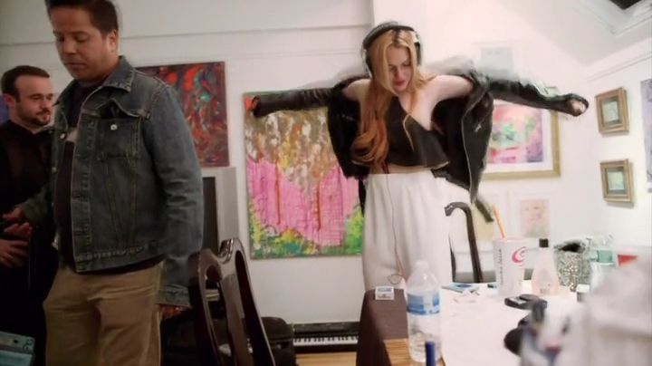 Lindsay-S01E06-670.jpg