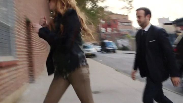 Lindsay-S01E07-0557.jpg