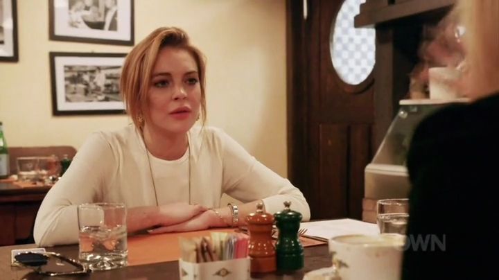 Lindsay-S01E07-0968.jpg