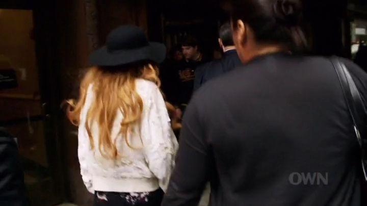 Lindsay-S01E08-0718.jpg
