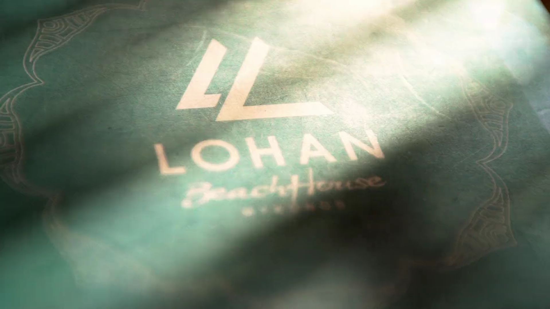 LohanBeachClubS01E00_055.jpg