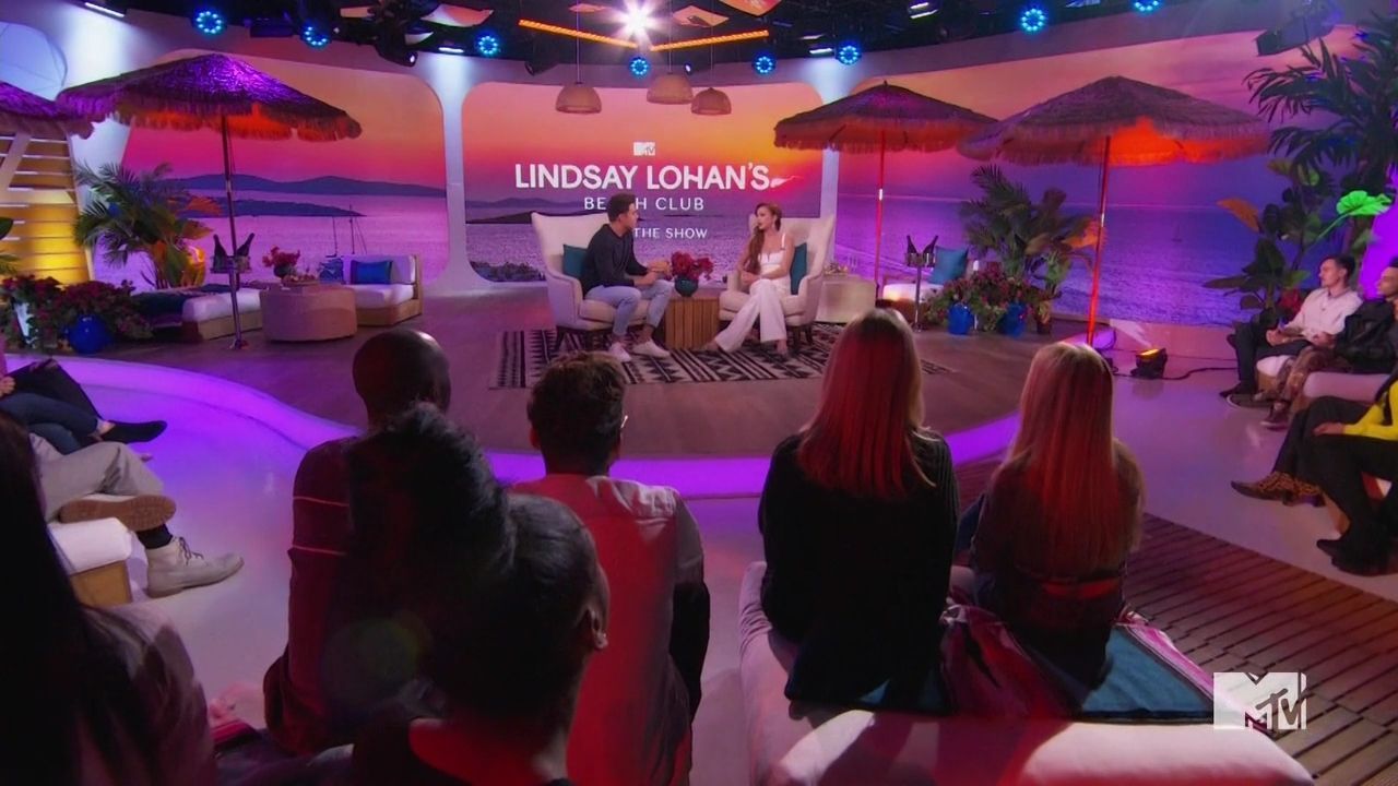 LohanBeachClubAftershow-S01E01_177.jpg