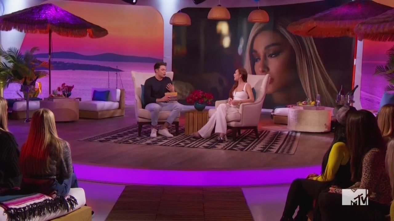 LohanBeachClubAftershow-S01E01_209.jpg