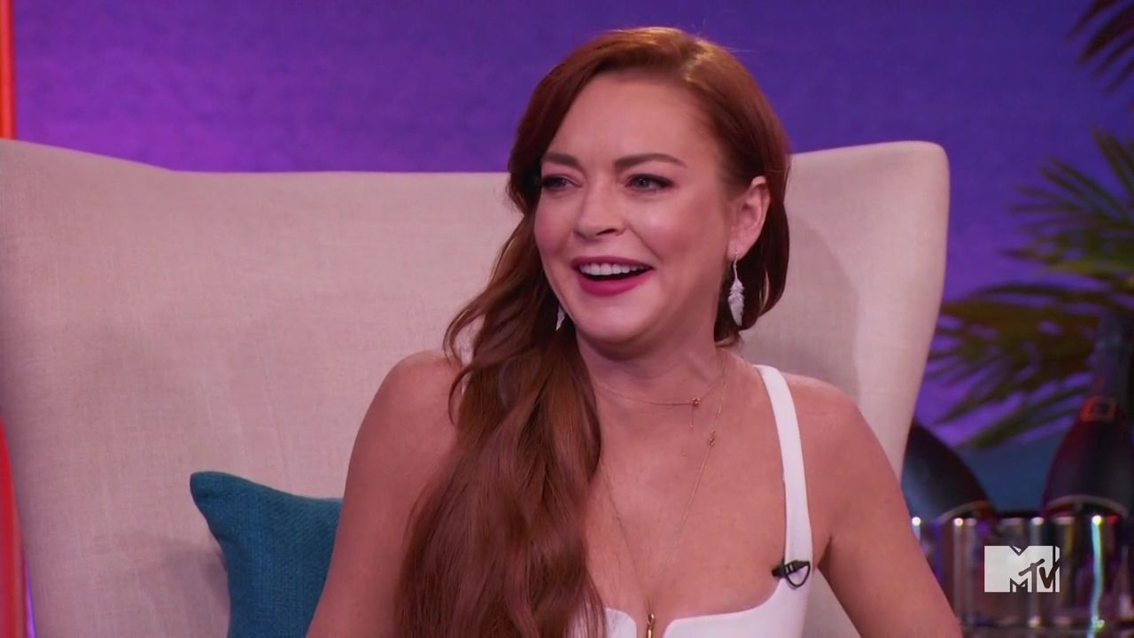 LohanBeachClubAftershow-S01E01_211.jpg