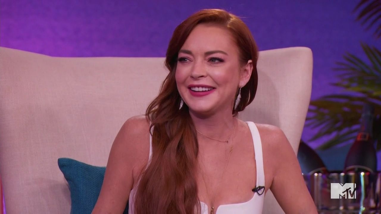 LohanBeachClubAftershow-S01E01_212.jpg