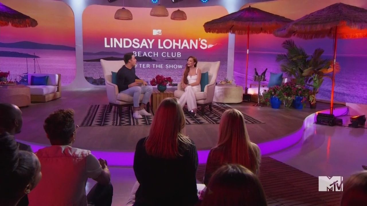 LohanBeachClubAftershow-S01E01_473.jpg