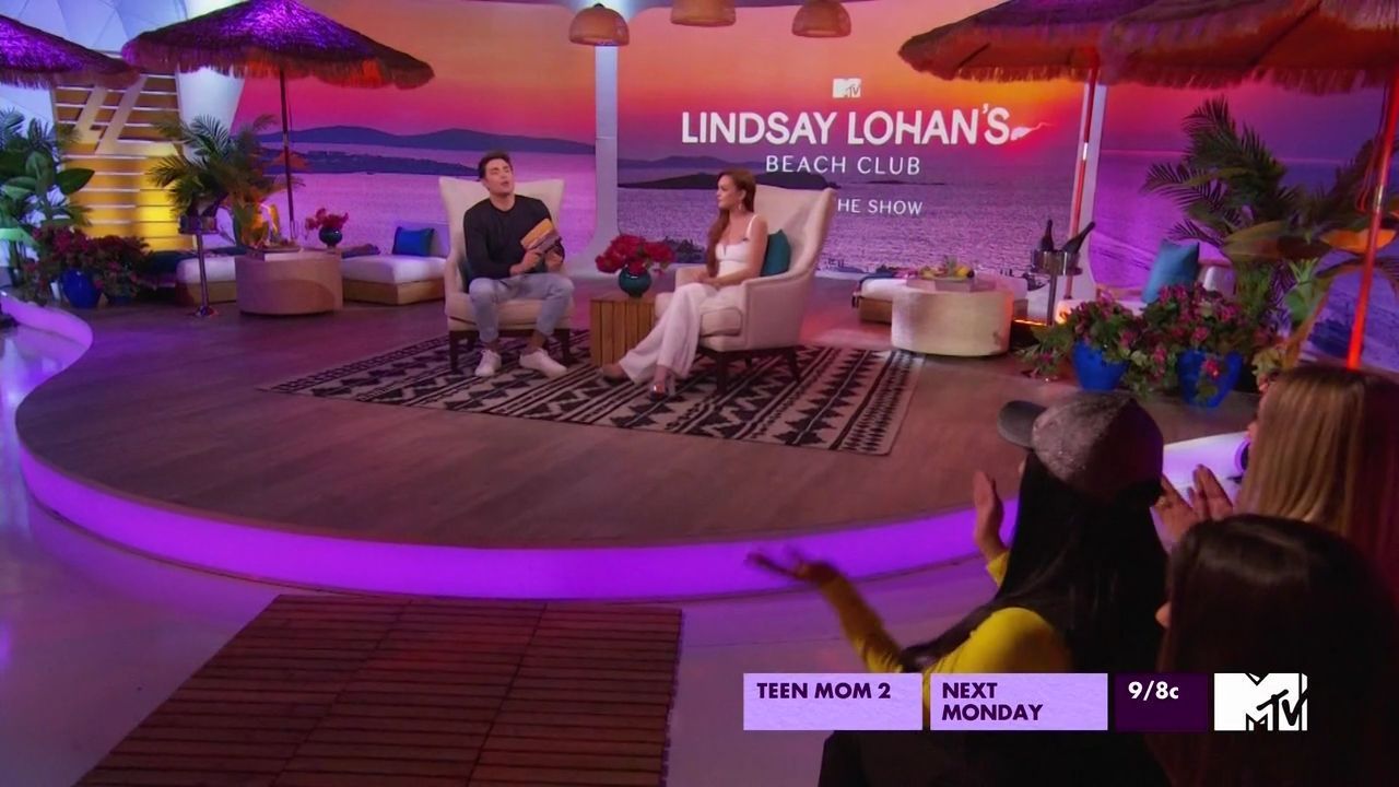 LohanBeachClubAftershow-S01E01_553.jpg