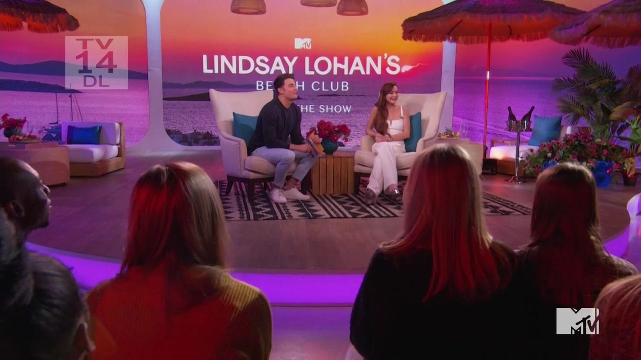 LohanBeachClubAftershow-S01E01_567.jpg