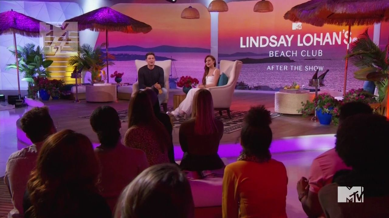 LohanBeachClubAftershow-S01E01_568.jpg
