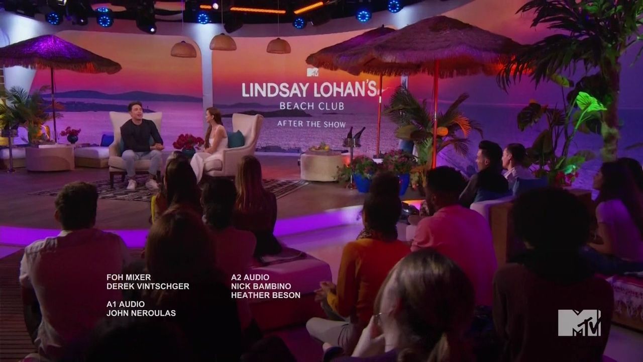 LohanBeachClubAftershow-S01E01_734.jpg