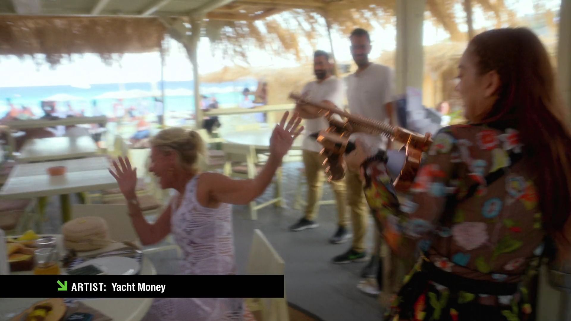 LohanBeachClubS01E03_123.jpg