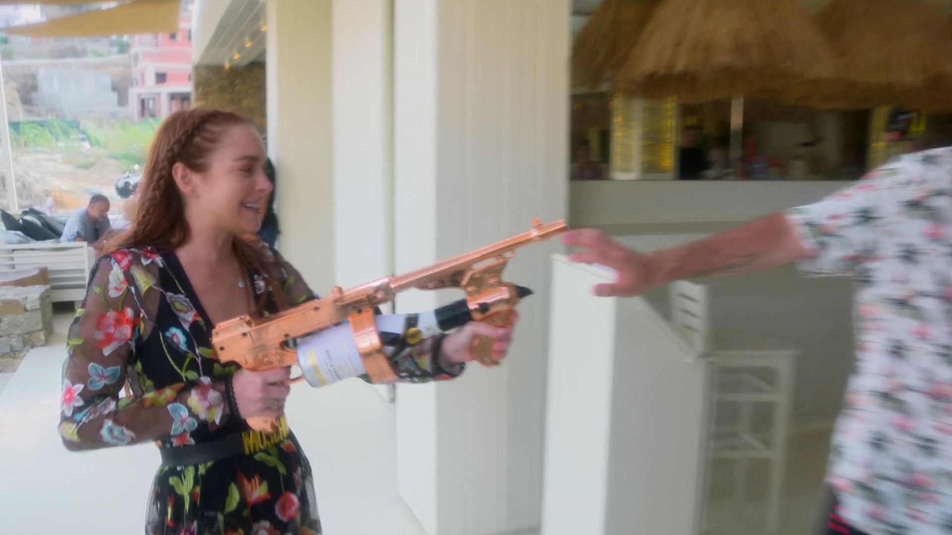 LohanBeachClubS01E03_153.jpg