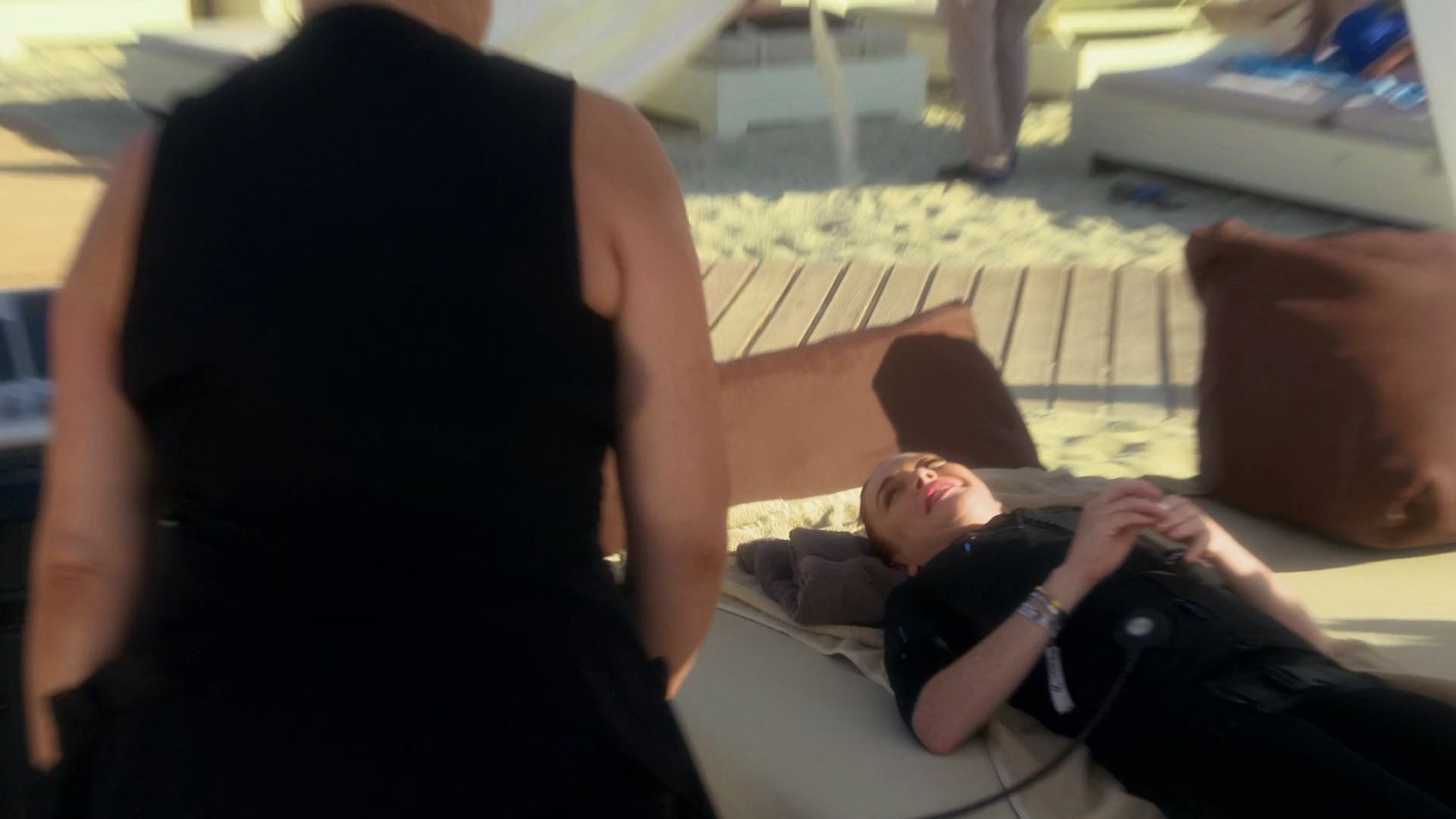LohanBeachClubS01E04_037.jpg