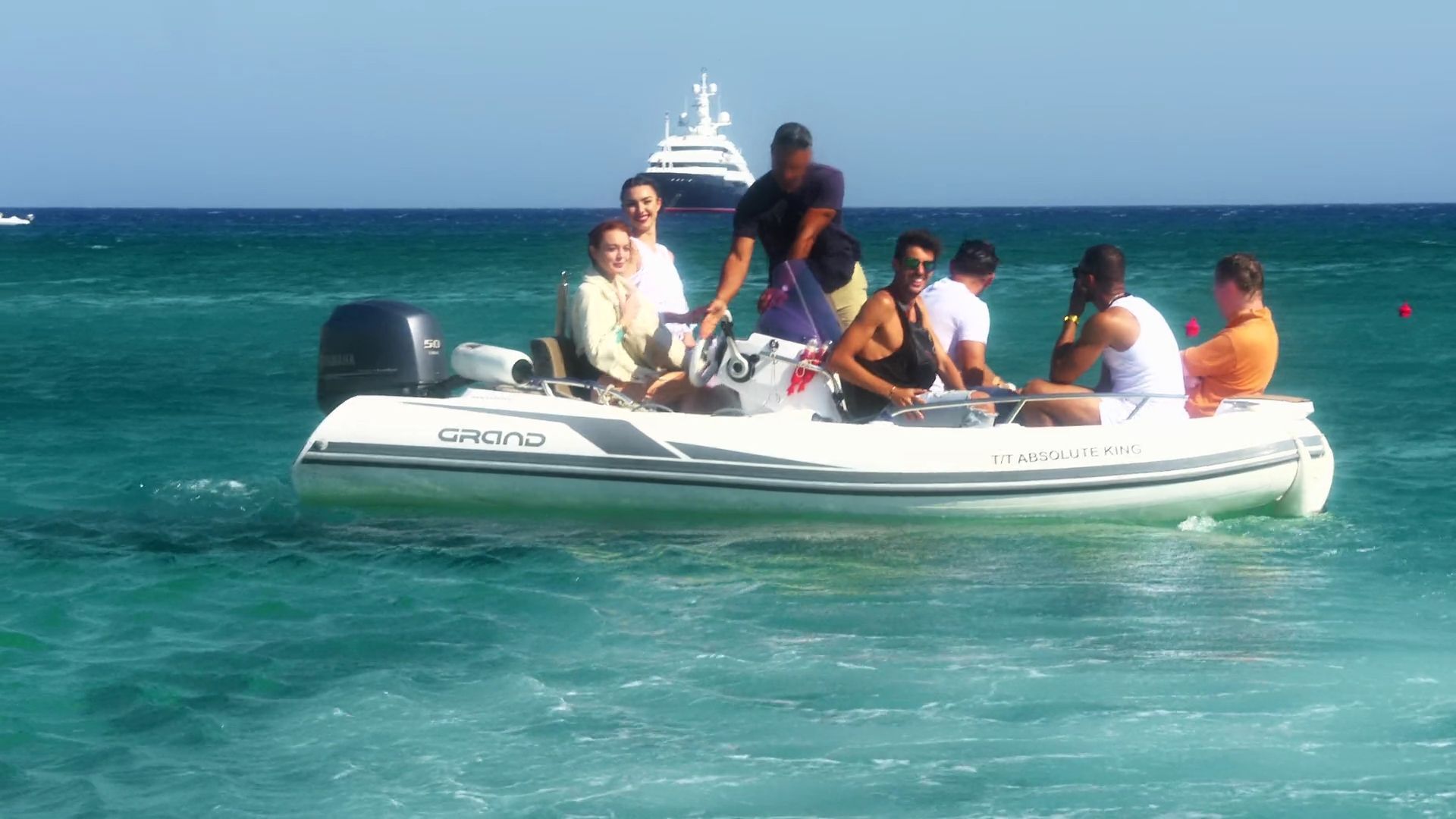 LohanBeachClubS01E07_256.jpg