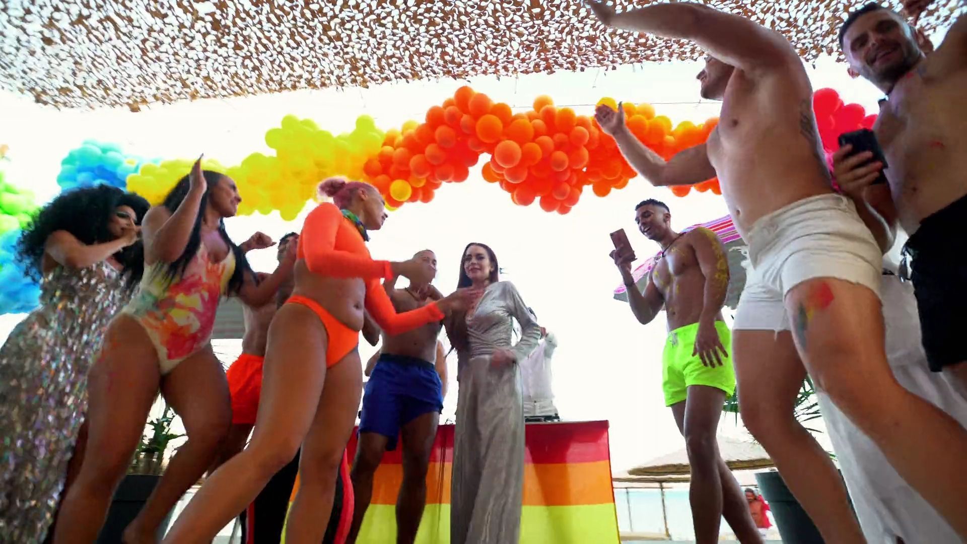 LohanBeachClubS01E08_314.jpg