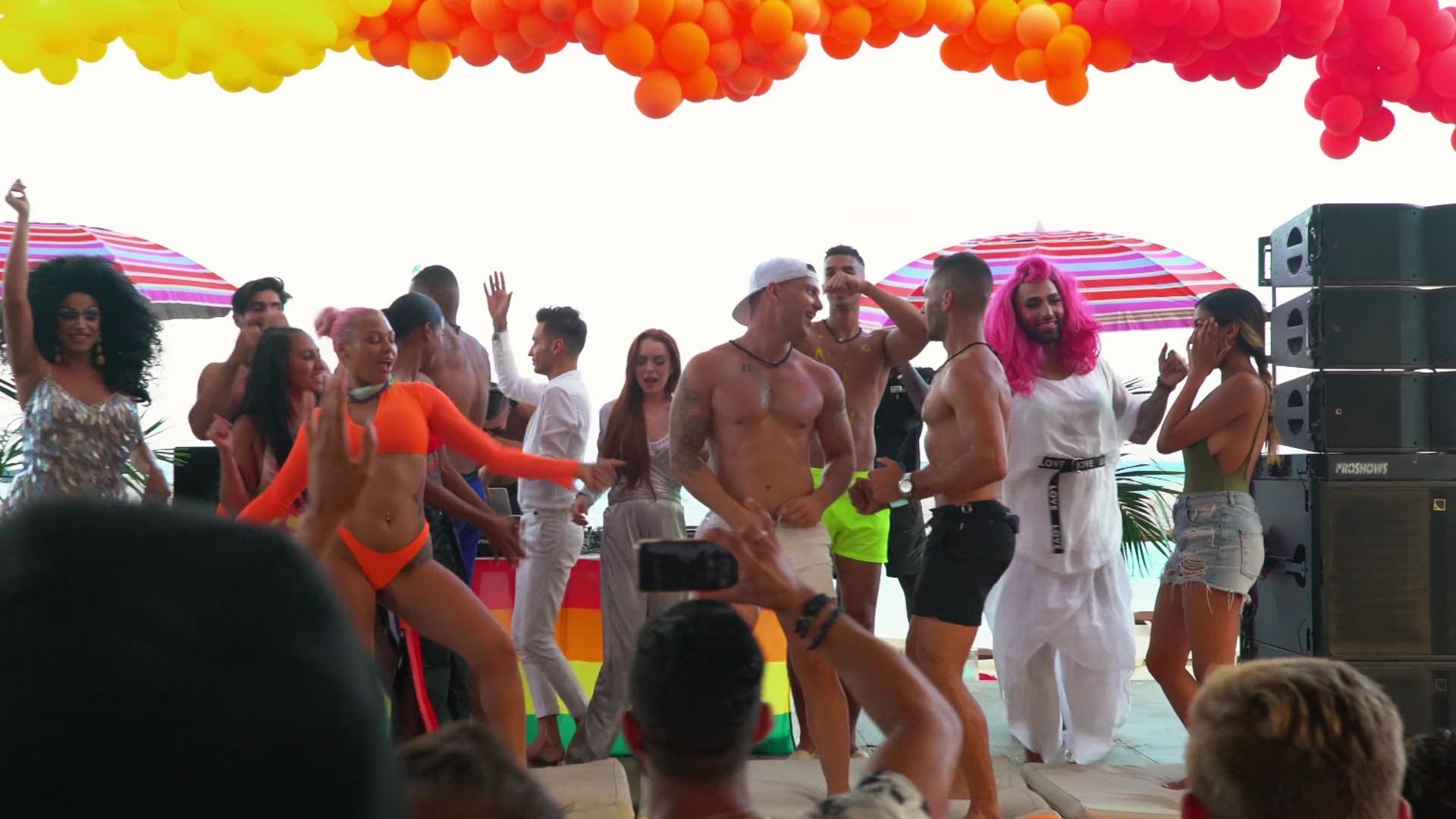 LohanBeachClubS01E08_322.jpg