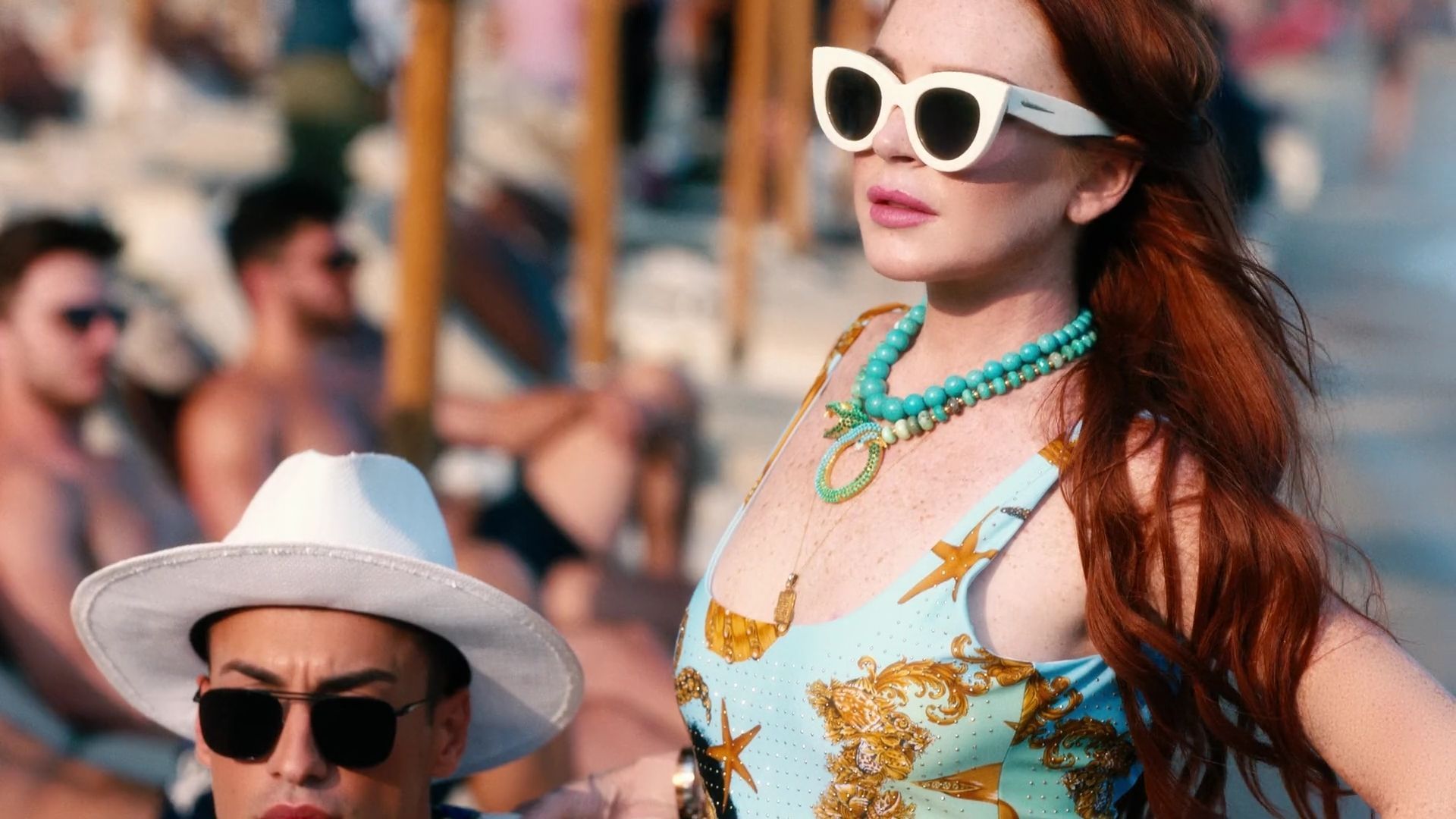 LohanBeachClubS01E11_013.jpg