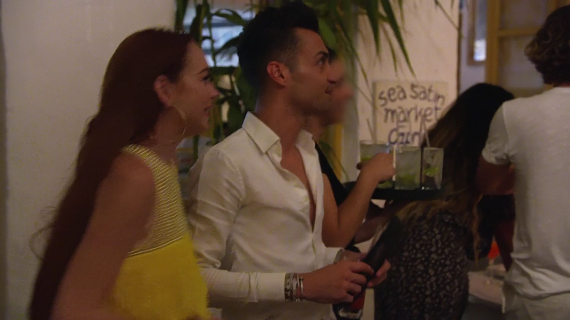 LohanBeachClubS01E12_209.jpg